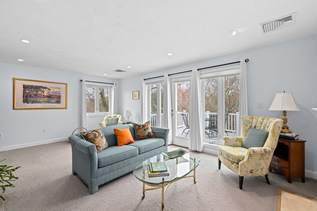 92 Cliffside Dr hole 2