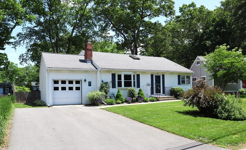 54 Florissant Ave
