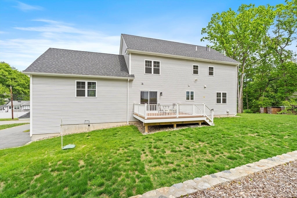 17 Grand St
