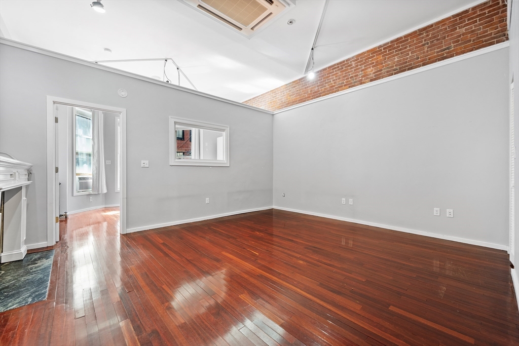 169 Beacon St 1-4