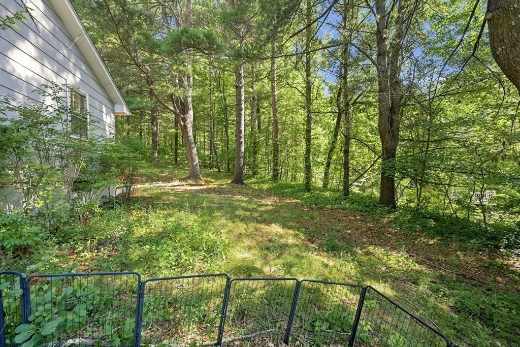 93 Leno Rd, Holland, MA Photo #31