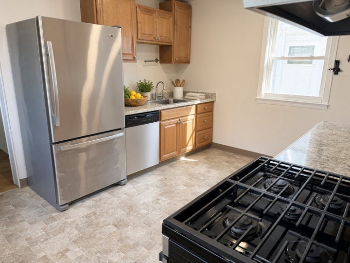 Photo 1 of 11 — 88 Concord Ave 2, Somerville, MA 02143