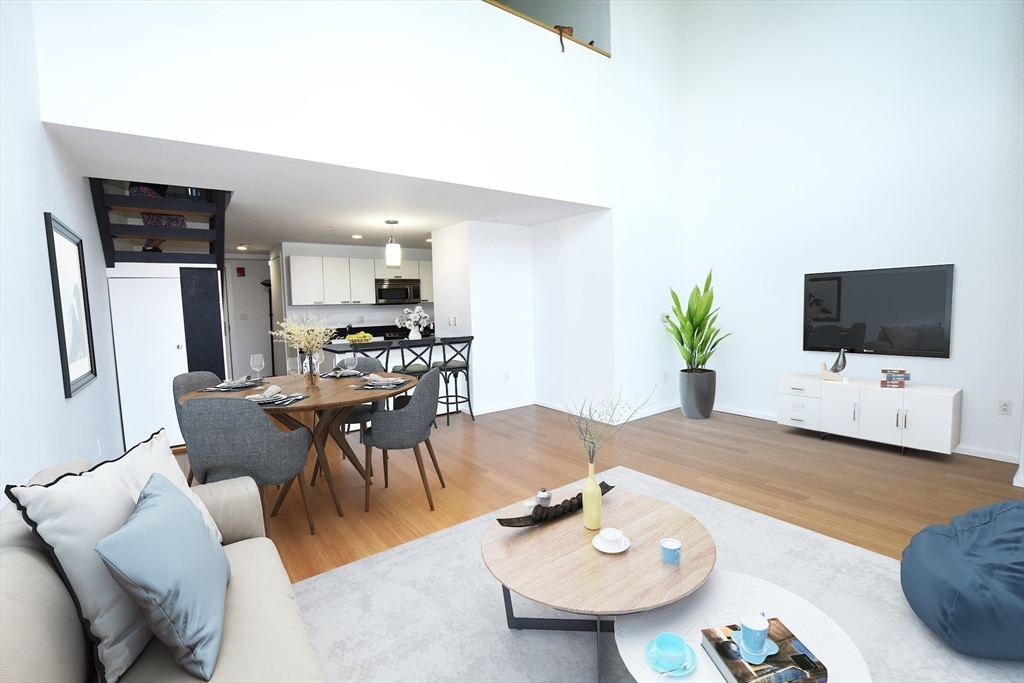 1 Earhart St 320