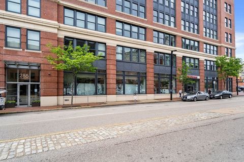 Photo of 285 Columbus Avenue #607, Boston, MA 02116 (MLS # 73264851)