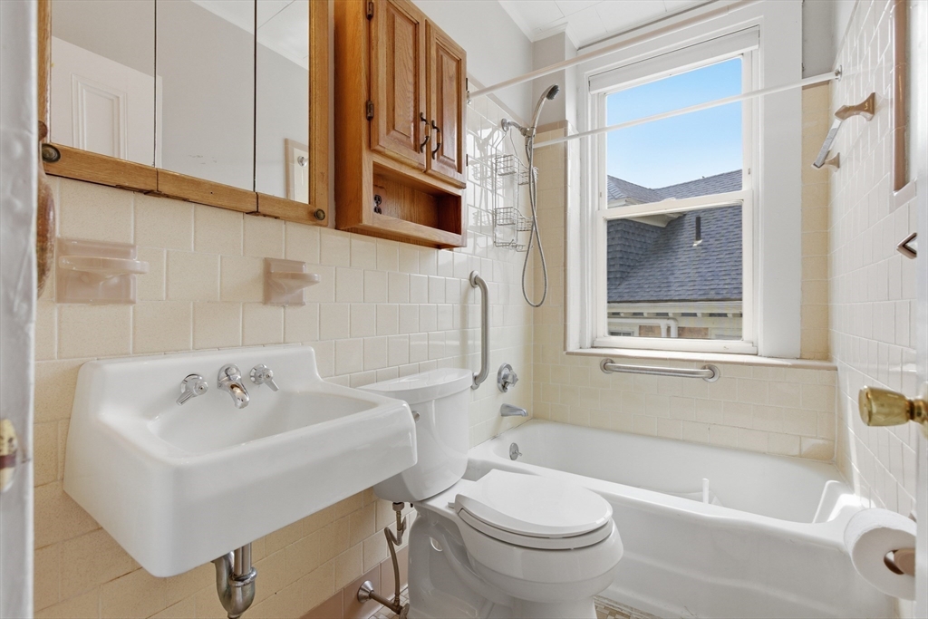 199 Savin Hill Avenue #2, Boston, MA Photo #11