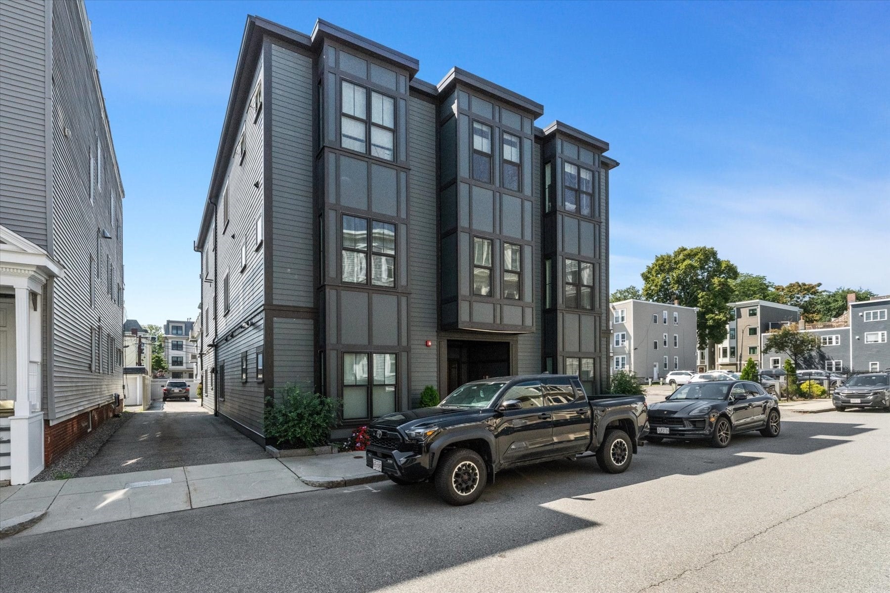 861 E 2nd St #3, Boston, MA Photo #27