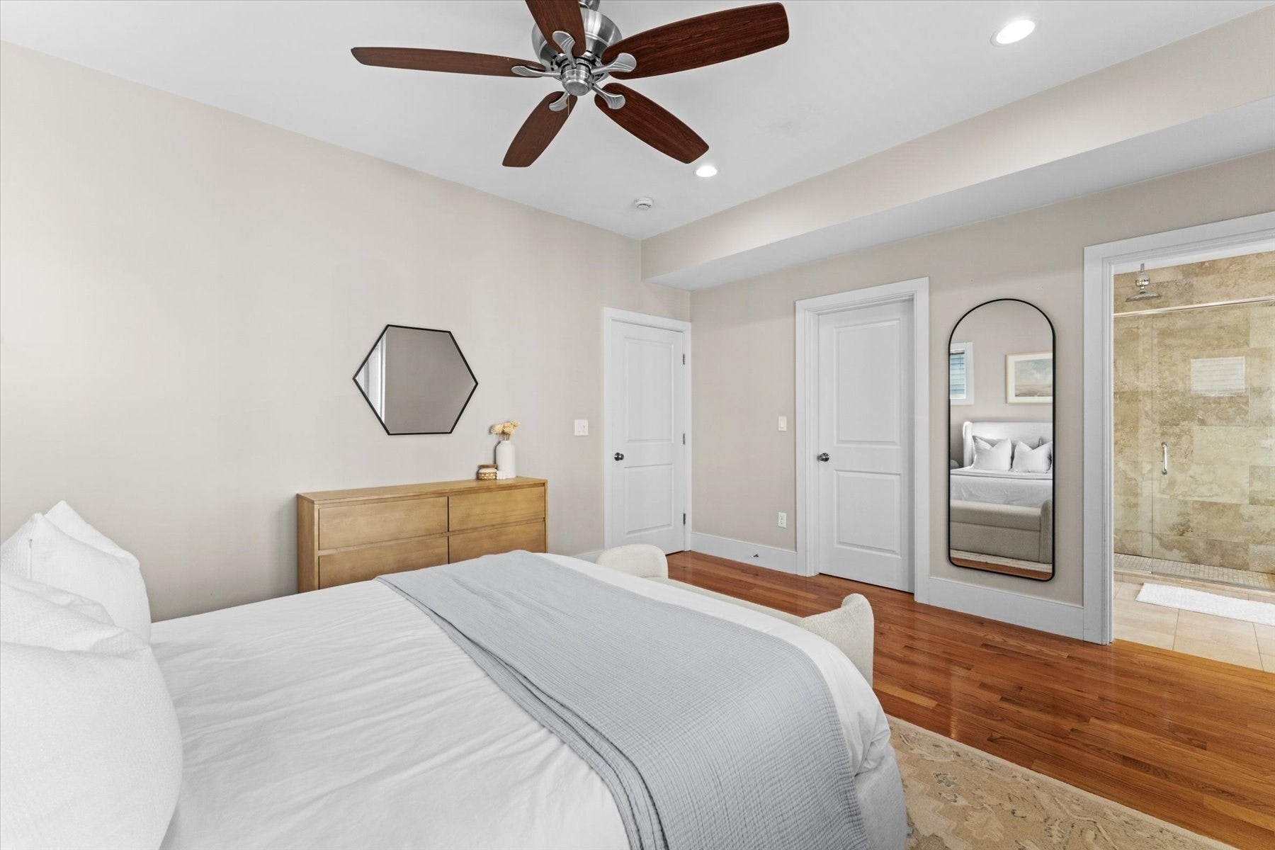 861 E 2nd St #3, Boston, MA Photo #17