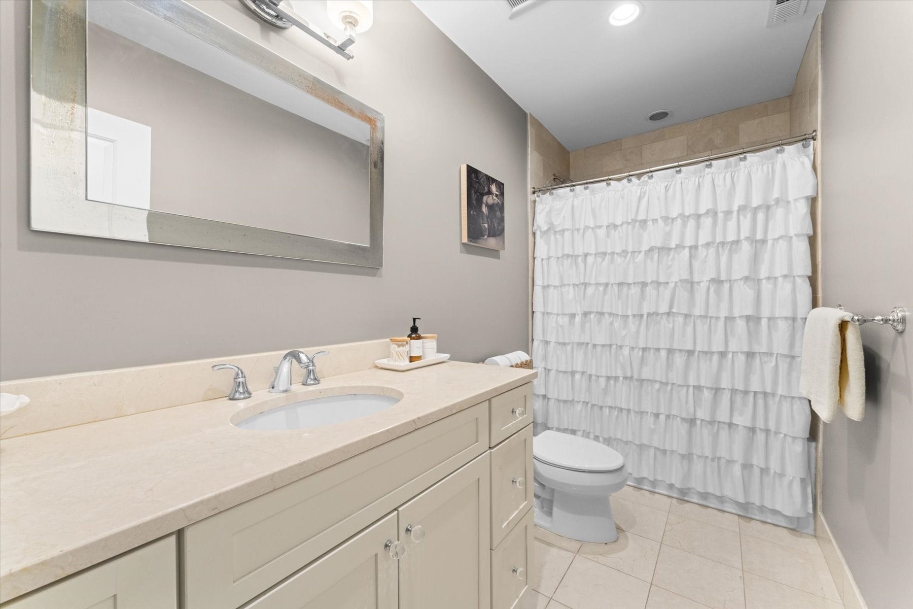 861 E 2nd St #3, Boston, MA Photo #23