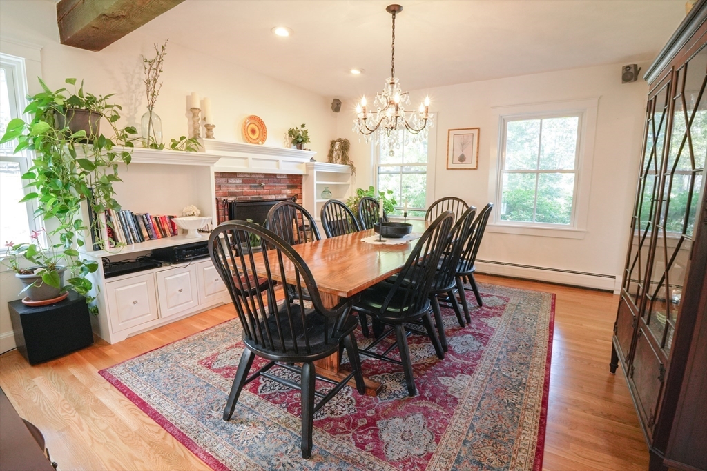 Billerica, Massachusetts 01821, United States, 4 Bedrooms Bedrooms, ,2 BathroomsBathrooms,Residential,Pending,215067