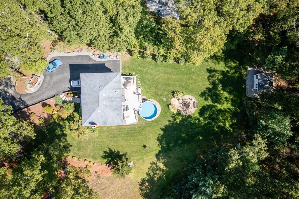 Billerica, Massachusetts 01821, United States, 4 Bedrooms Bedrooms, ,2 BathroomsBathrooms,Residential,Pending,215067