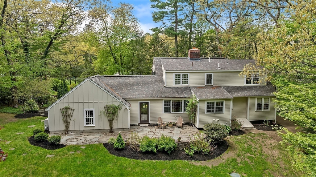 37 Moore Rd