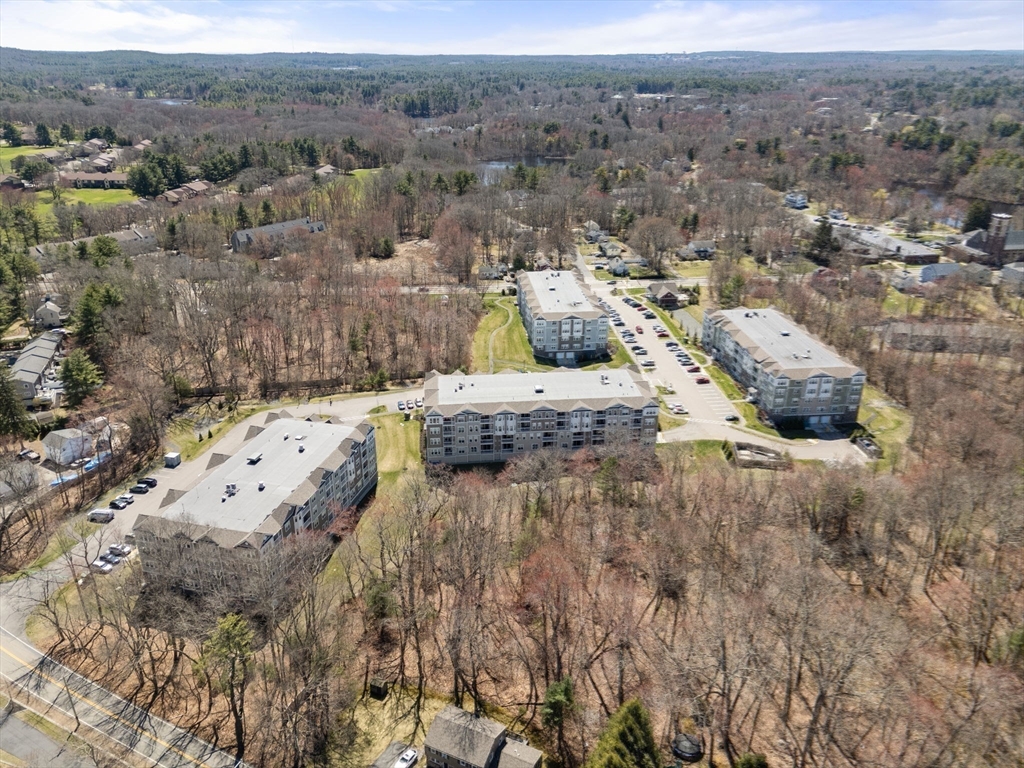 Walpole, Massachusetts 02081, United States, 2 Bedrooms Bedrooms, ,2 BathroomsBathrooms,Residential,Pending,106512