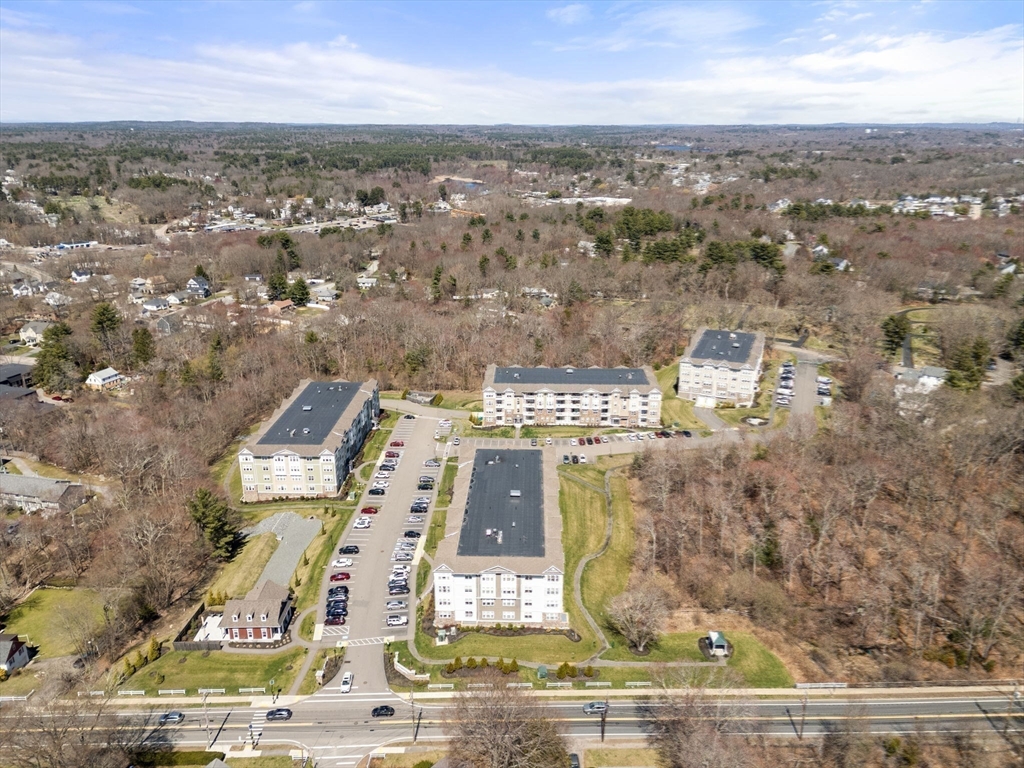 Walpole, Massachusetts 02081, United States, 2 Bedrooms Bedrooms, ,2 BathroomsBathrooms,Residential,Pending,106512