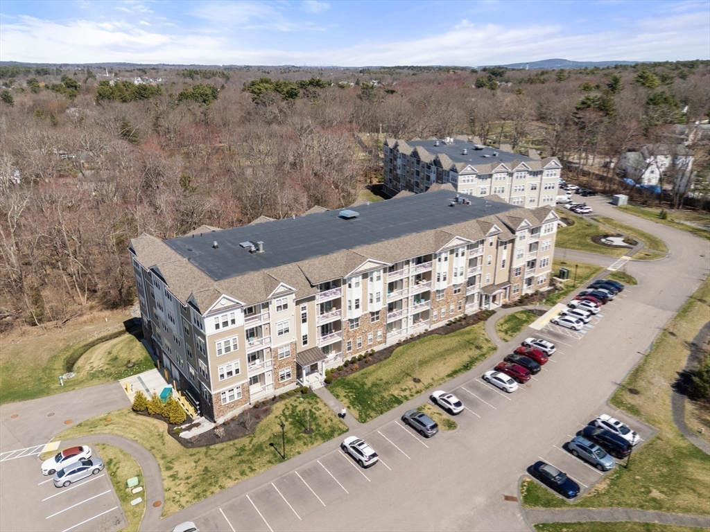 Walpole, Massachusetts 02081, United States, 2 Bedrooms Bedrooms, ,2 BathroomsBathrooms,Residential,Pending,106512