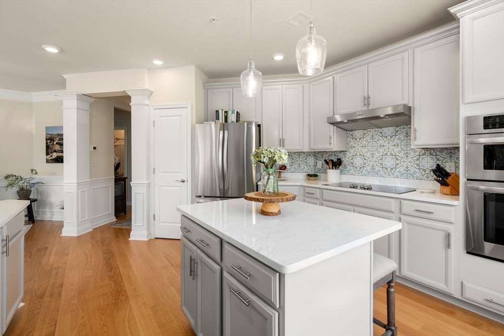 Walpole, Massachusetts 02081, United States, 2 Bedrooms Bedrooms, ,2 BathroomsBathrooms,Residential,Pending,106512