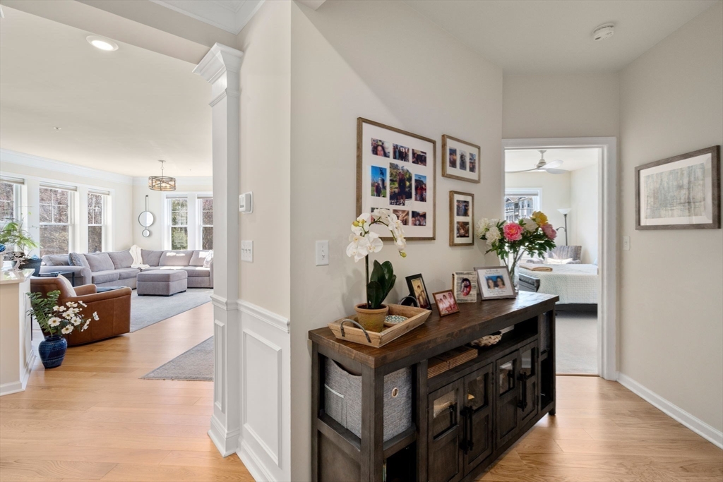 Walpole, Massachusetts 02081, United States, 2 Bedrooms Bedrooms, ,2 BathroomsBathrooms,Residential,Pending,106512