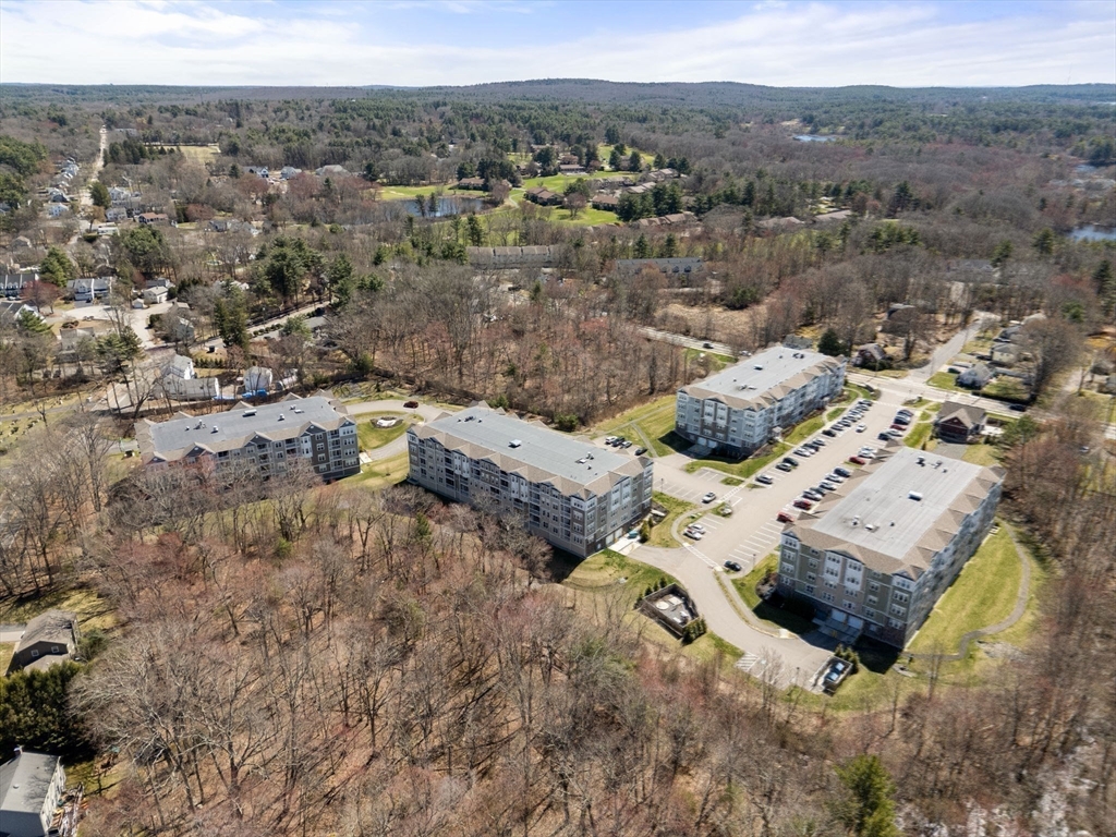 Walpole, Massachusetts 02081, United States, 2 Bedrooms Bedrooms, ,2 BathroomsBathrooms,Residential,Pending,106512