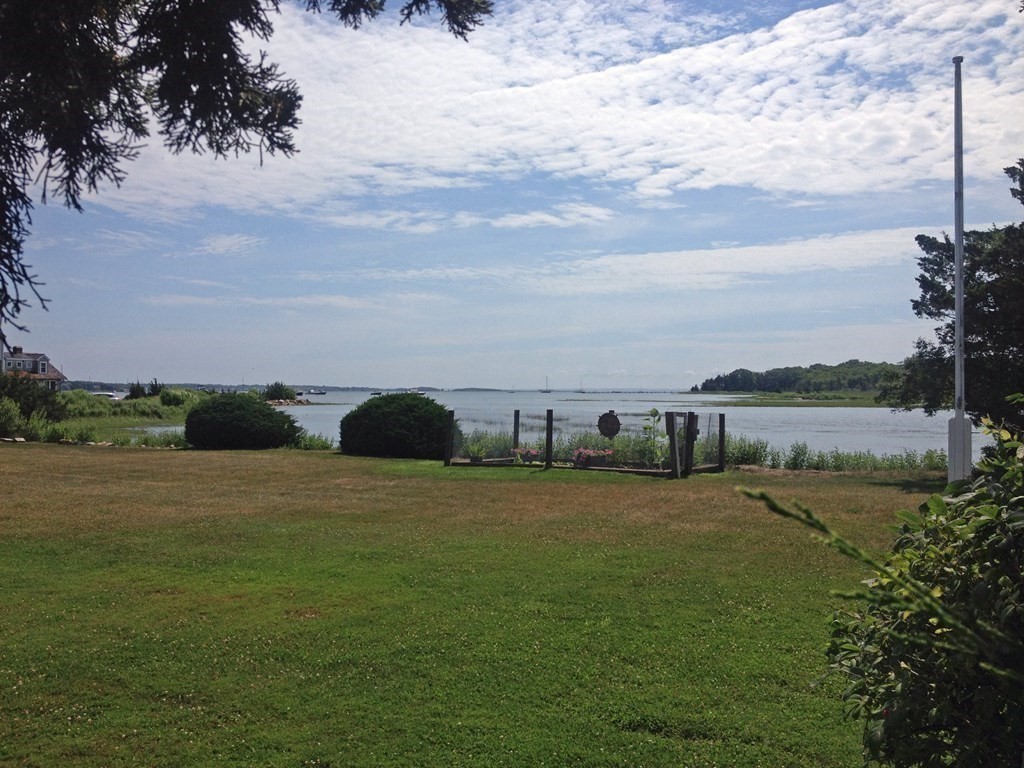 79 Mattapoisett Neck Road Summer