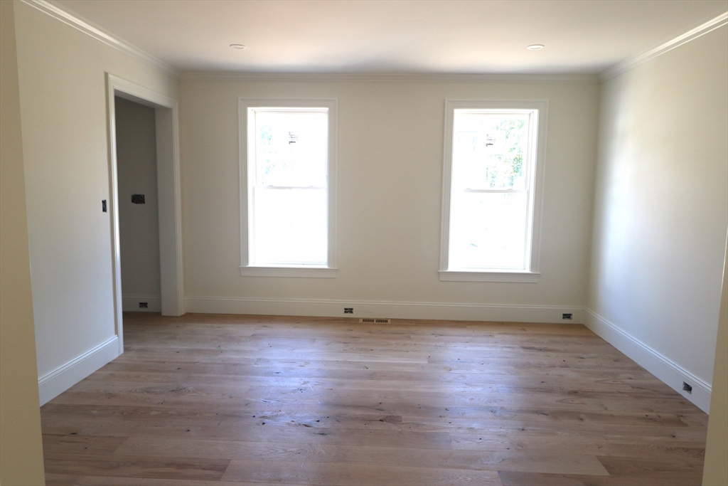 40 Sperry Ln