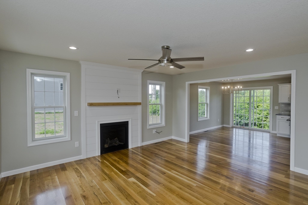 Ludlow, Massachusetts 01056, United States, 4 Bedrooms Bedrooms, ,3 BathroomsBathrooms,Residential,Active,171889