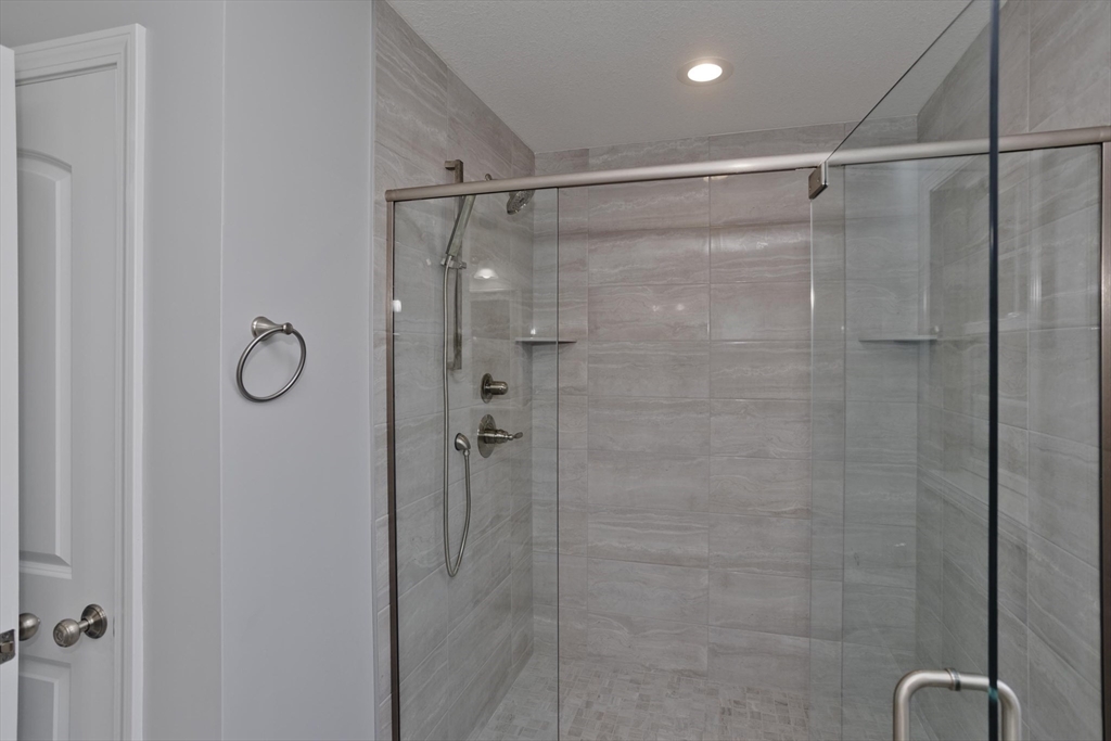 Ludlow, Massachusetts 01056, United States, 4 Bedrooms Bedrooms, ,3 BathroomsBathrooms,Residential,Active,171889