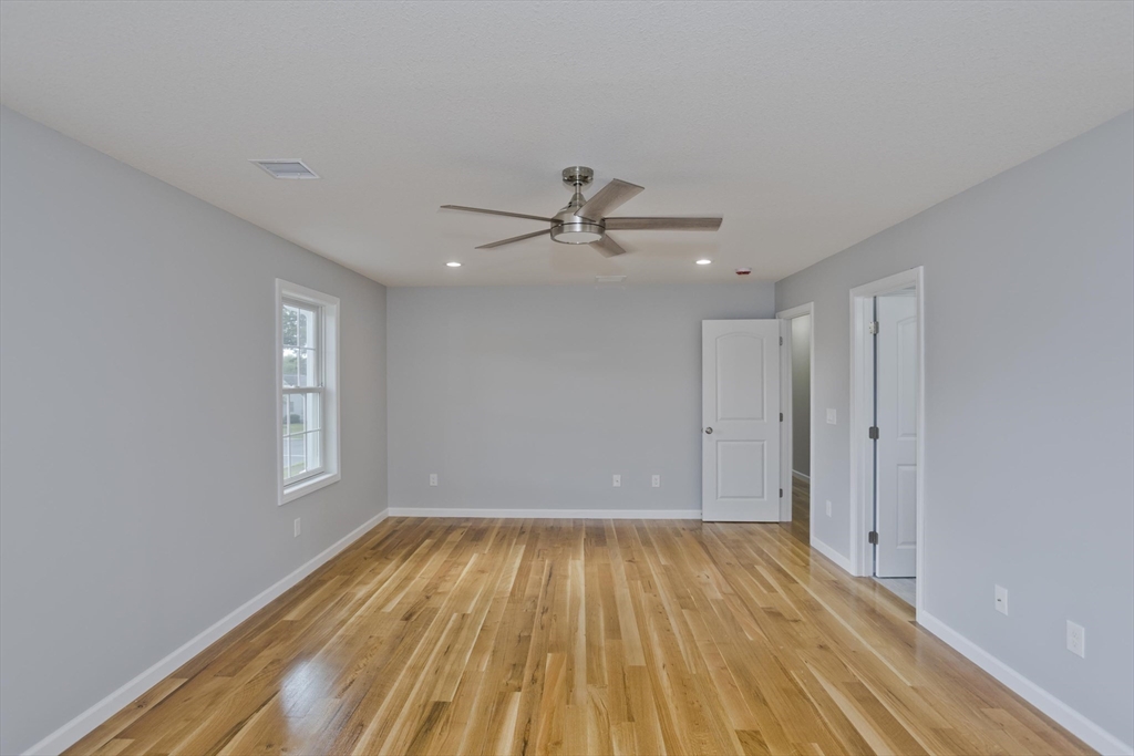 Ludlow, Massachusetts 01056, United States, 4 Bedrooms Bedrooms, ,3 BathroomsBathrooms,Residential,Active,171889