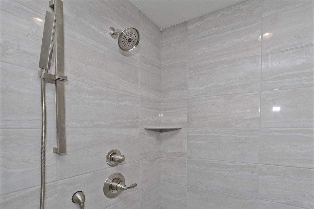 Ludlow, Massachusetts 01056, United States, 4 Bedrooms Bedrooms, ,3 BathroomsBathrooms,Residential,Active,171889