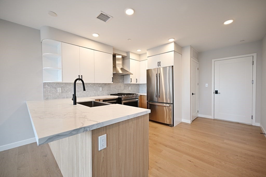 457 West Broadway #303, Boston, MA, 457 West Broadway #303, Boston, MA Photo #2