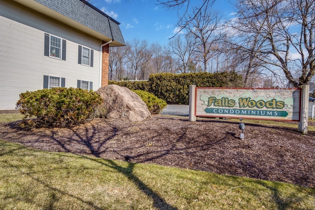 41 W Summit St 51