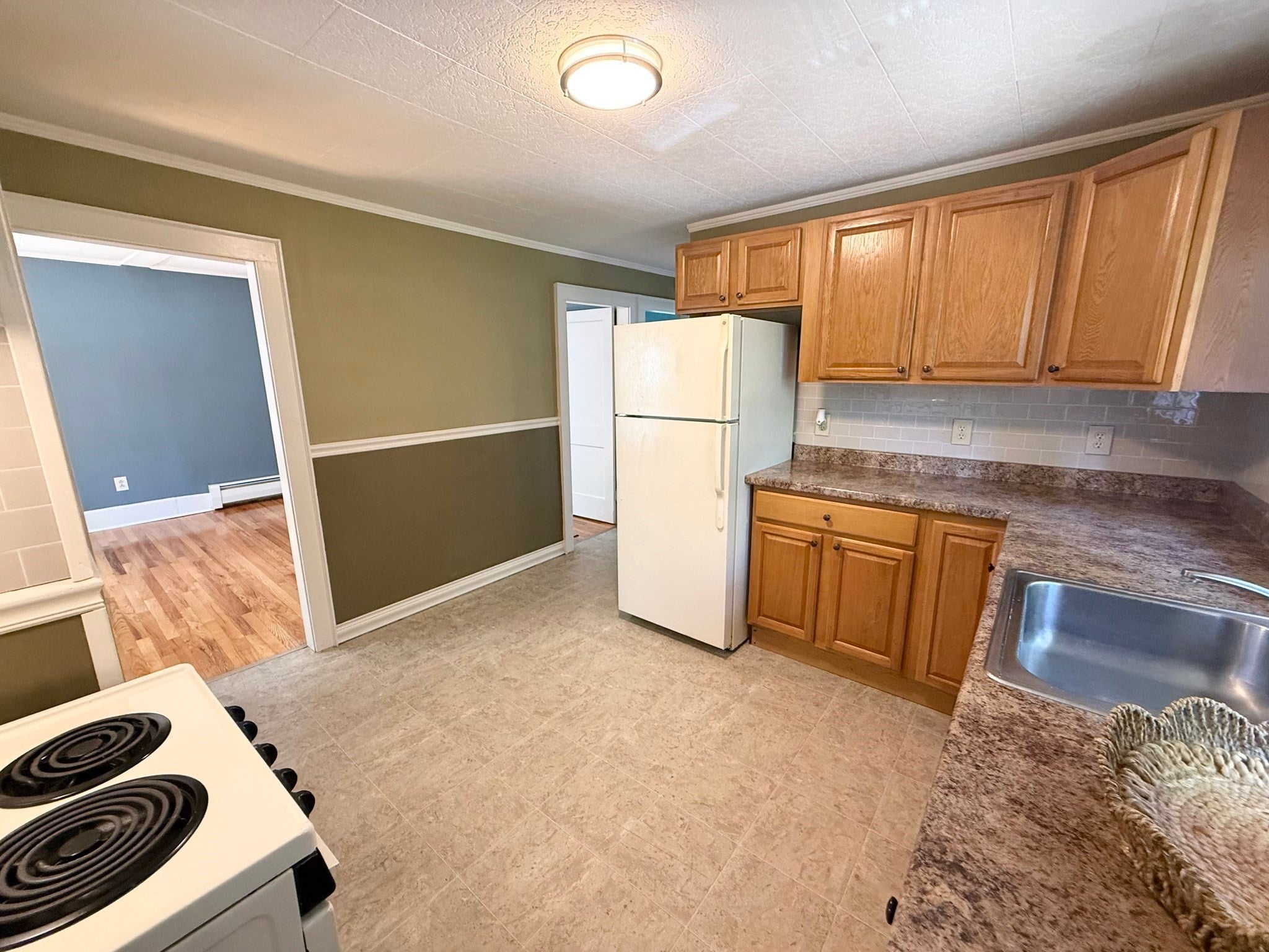 39 Main St, Sturbridge, MA, 39 Main St, Sturbridge, MA Photo #13