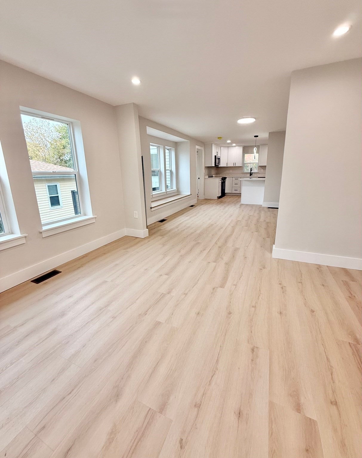 20 Guild Rd, Brockton, MA, 20 Guild Rd, Brockton, MA Photo #8