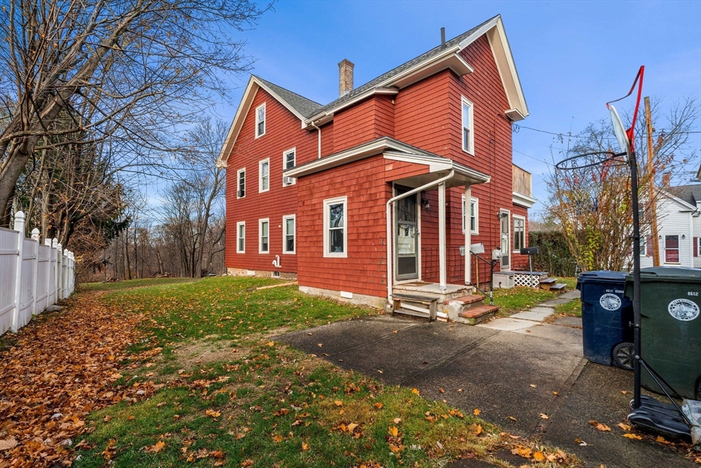 32 Kirby St