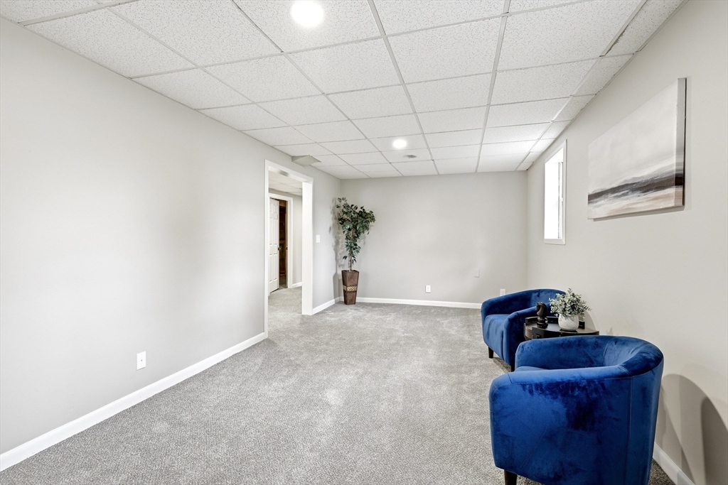 42 Amos Dr, Springfield, MA Photo #21