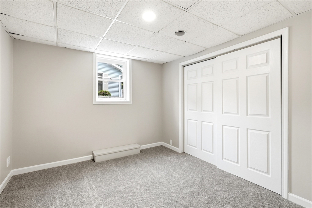 42 Amos Dr, Springfield, MA Photo #24