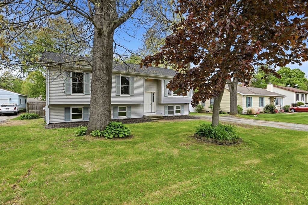 42 Amos Dr, Springfield, MA Photo #35