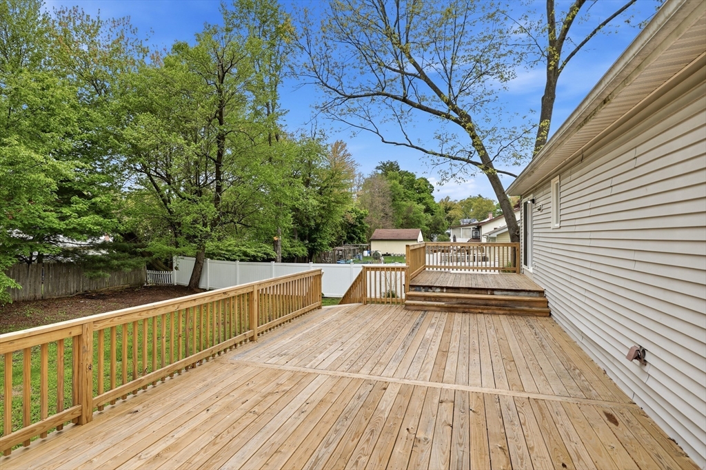 42 Amos Dr, Springfield, MA Photo #29