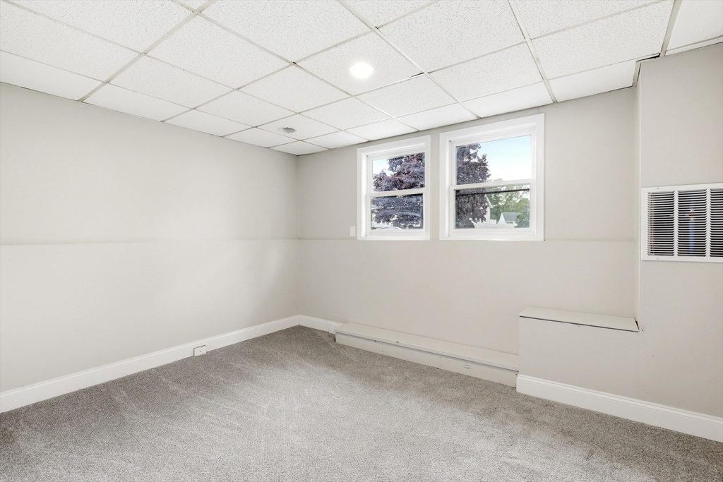 42 Amos Dr, Springfield, MA Photo #25