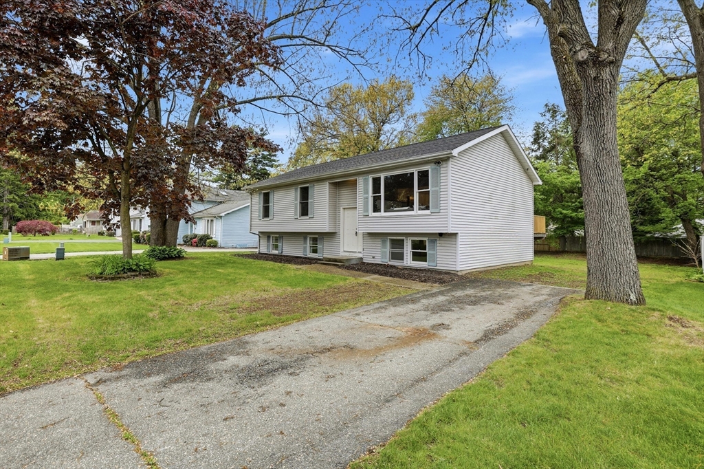 42 Amos Dr, Springfield, MA Photo #34