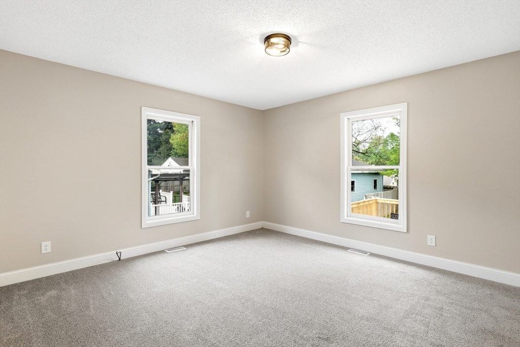 42 Amos Dr, Springfield, MA Photo #15