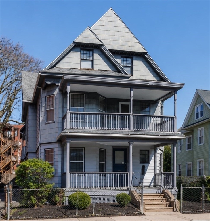 18 Wendell Pl, Springfield, MA Photo #1