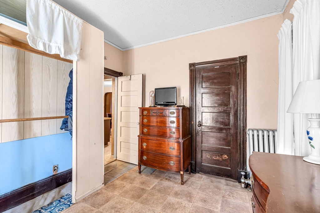 18 Wendell Pl, Springfield, MA Photo #12
