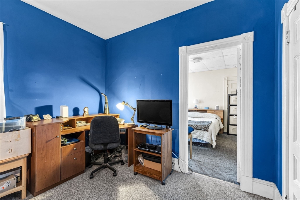 18 Wendell Pl, Springfield, MA Photo #28