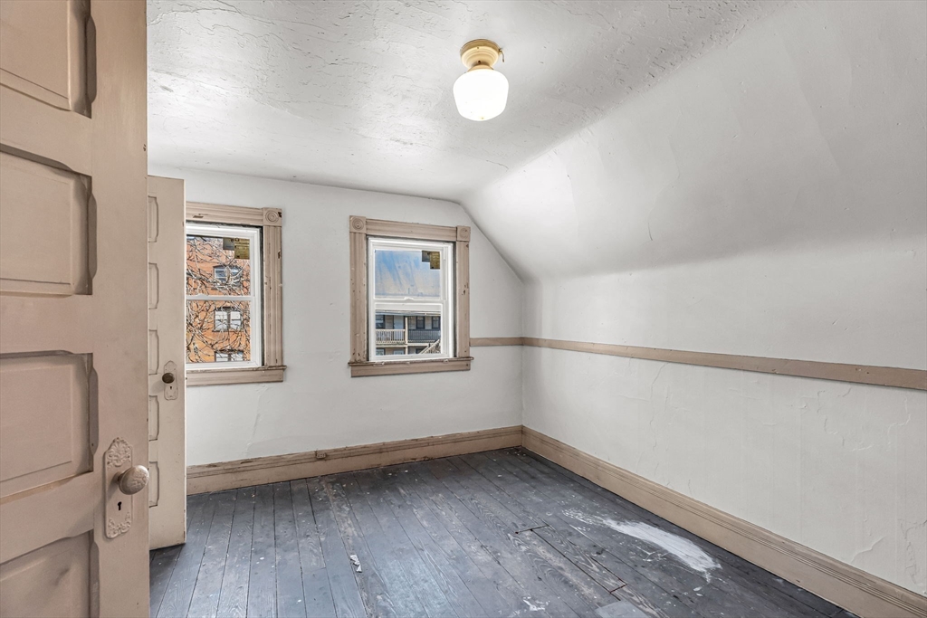 18 Wendell Pl, Springfield, MA Photo #42