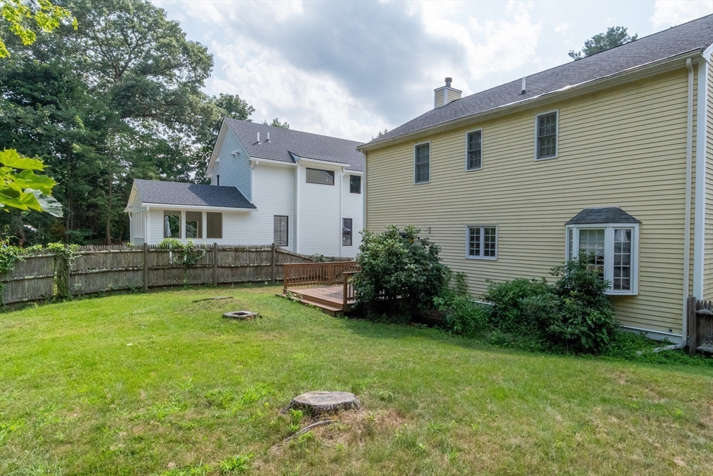 Needham, Massachusetts 02492, United States, 4 Bedrooms Bedrooms, ,4 BathroomsBathrooms,Residential,Contingent,113727