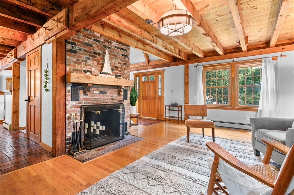 17 Cedar Point Cir
