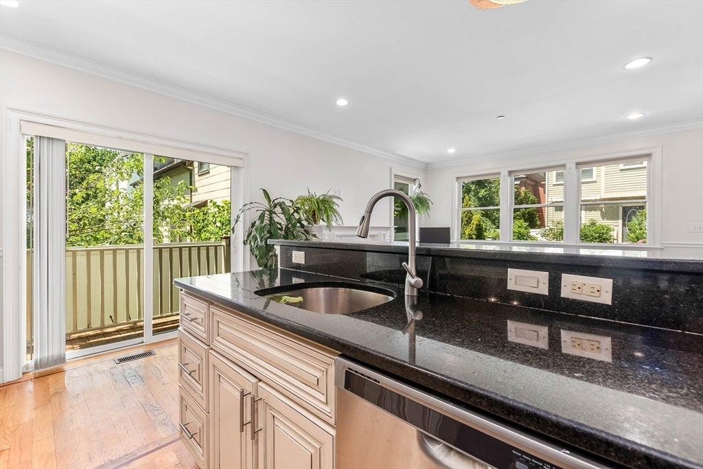 24 Custer St #1, Boston, MA, 24 Custer St #1, Boston, MA Photo #9