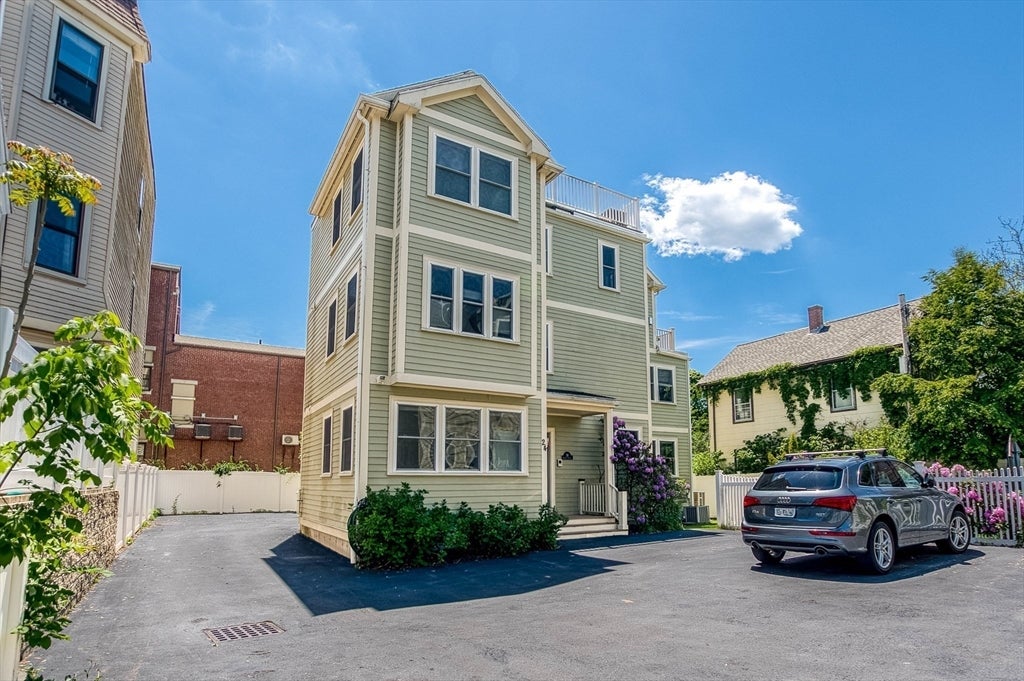 Photo of 24 Custer St, Boston, MA
