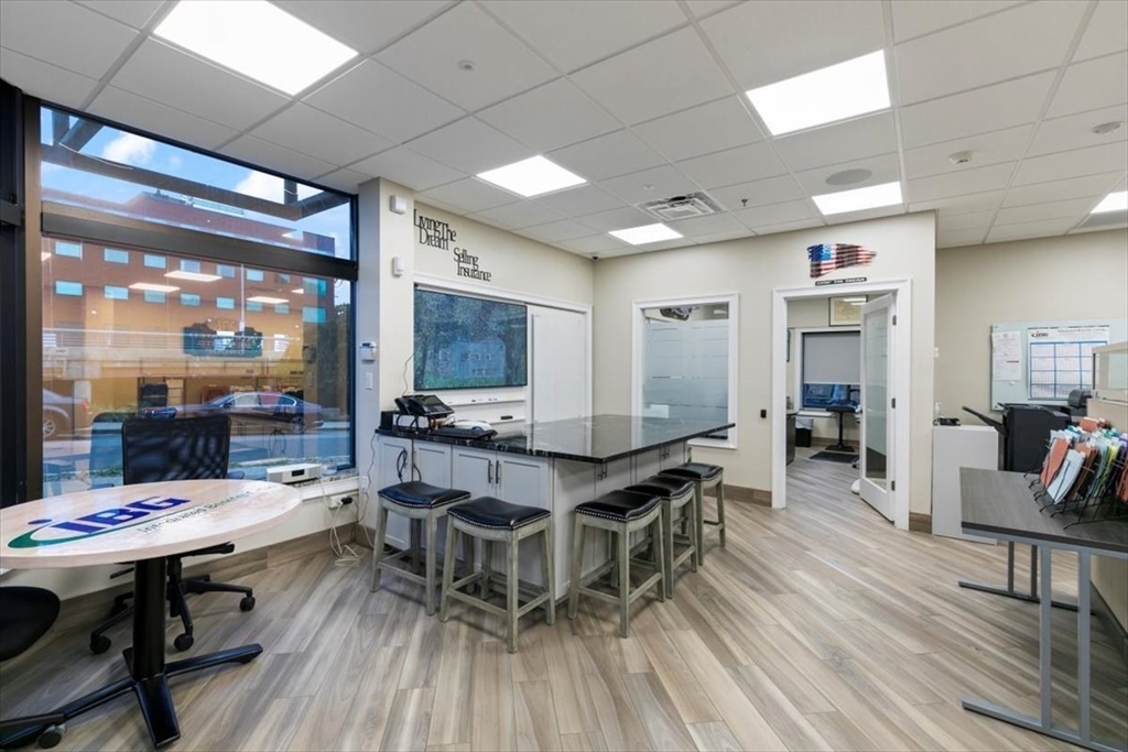 271 Main St G1