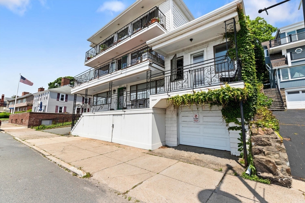 374 Humphrey St 4