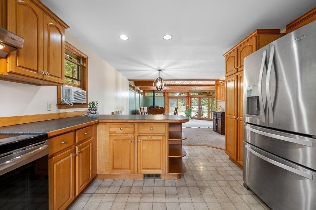 5 Abenaki St, Hubbardston, MA Photo #23